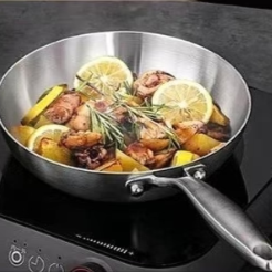 poele_inox_preparetion_repas
