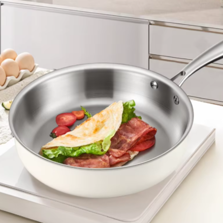 poêle_céramique_inox_pour_cuire_ommelette