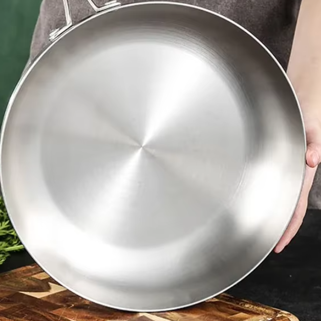 poêle_inox_30_cm_sans revêtement